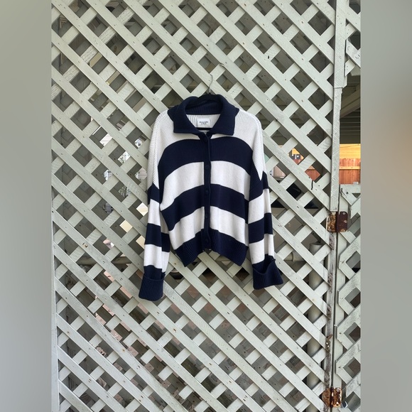 Abercrombie & fitch collared cardi sweater - Picture 1 of 2